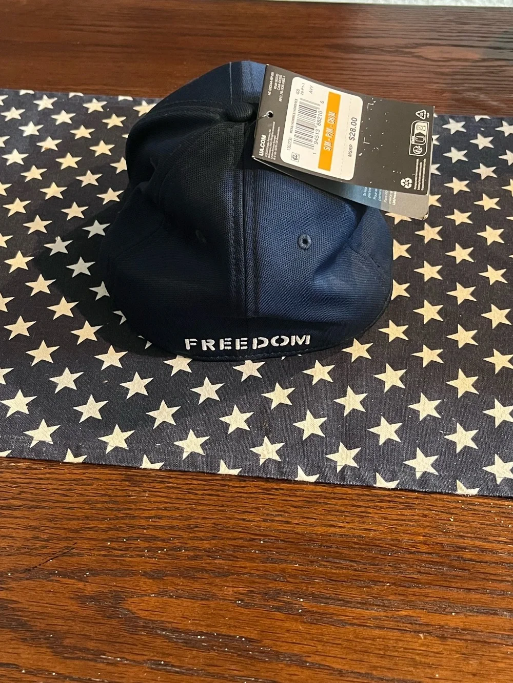 Under Armour Mens Navy Cap with American Flag Logo - Picture 2 of 5